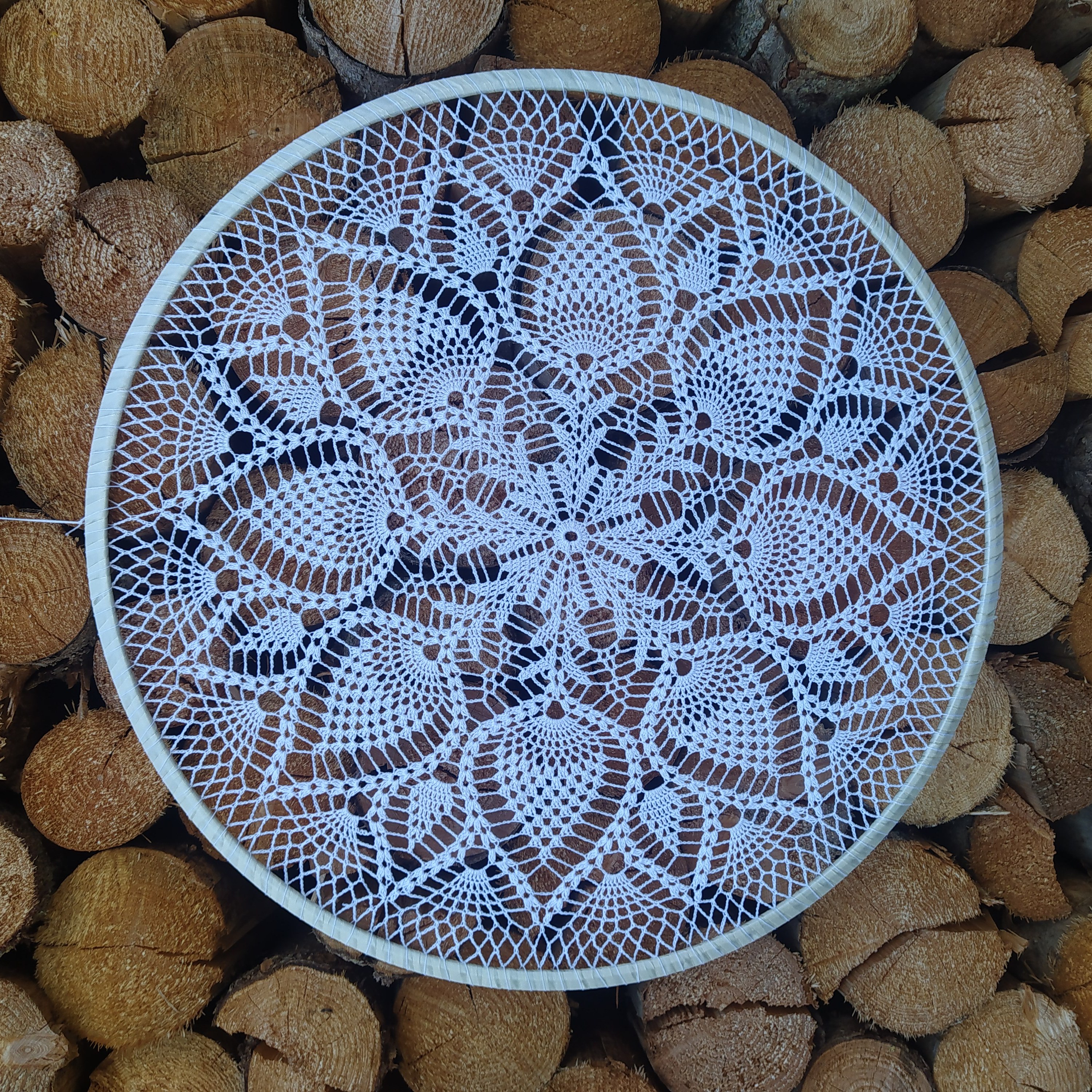 Velká háčkovaná mandala