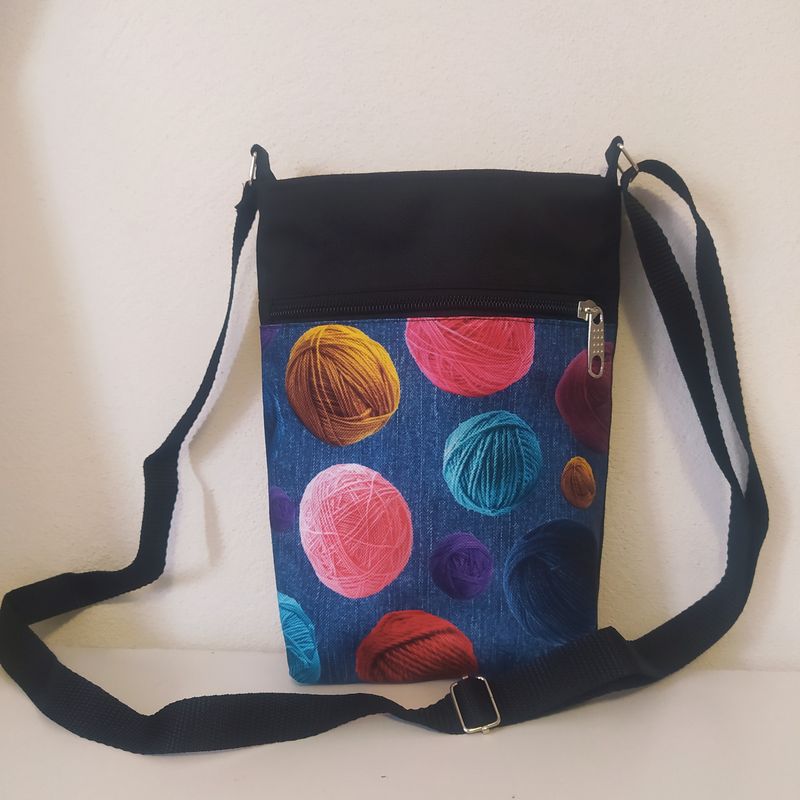 Crossbody kabelka malá klubíčka na džínové
