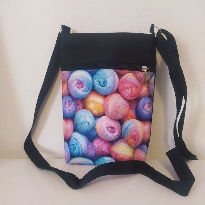 Crossbody kabelka malá klubíčka pastelová