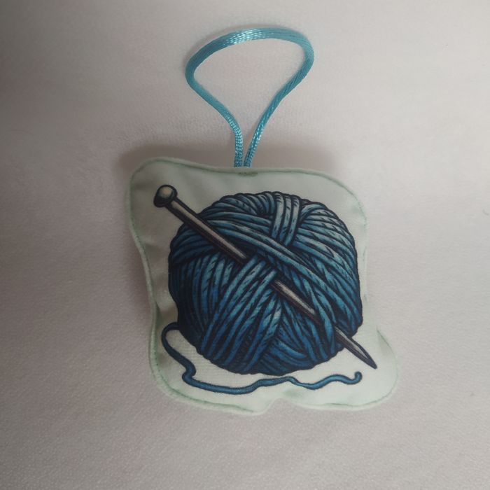 3D klíčenka klubíčko