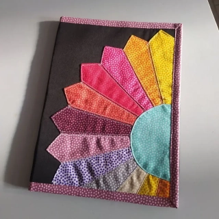 Obal na knihu Patchwork drážďanský talíř