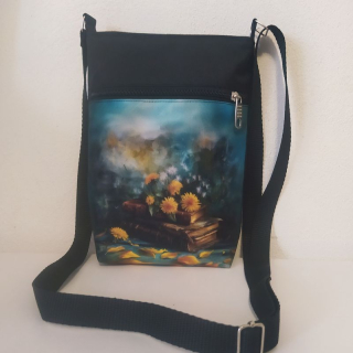 Crossbody kabelka malá Knihy a květiny