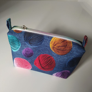 Kosmetická taštička střední Klubíčka na džínové